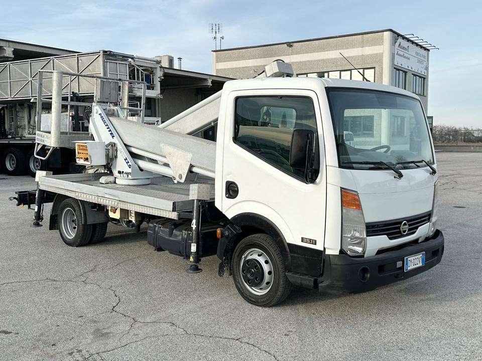 Nissan 35.11 MX 225 Foto 19