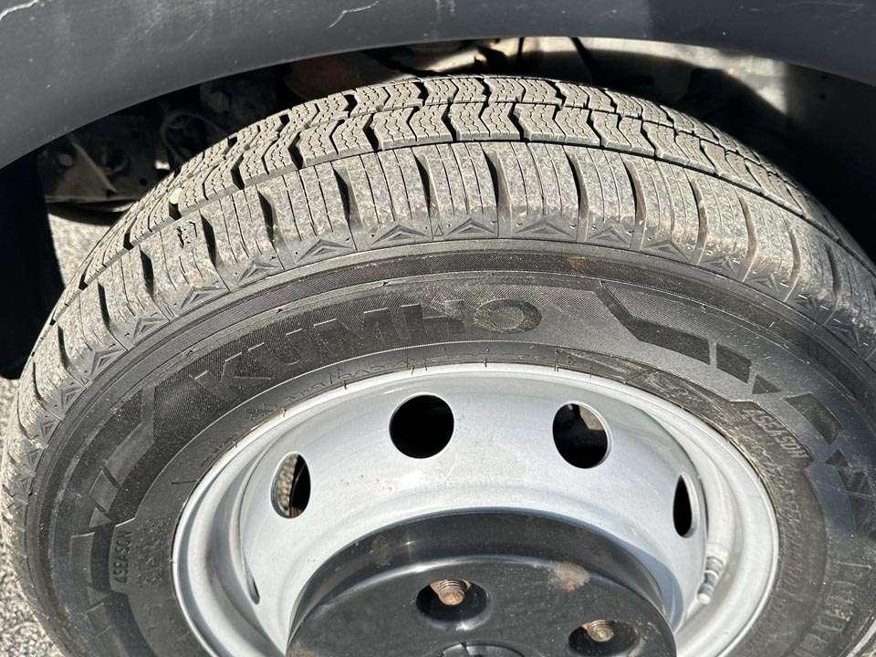 Nissan 35.11 MX 225 Foto 5