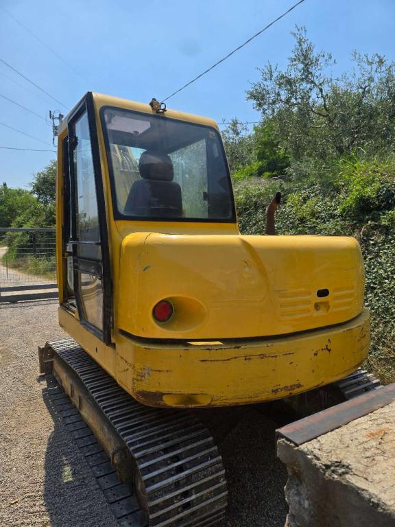Komatsu PC75-R Foto 4