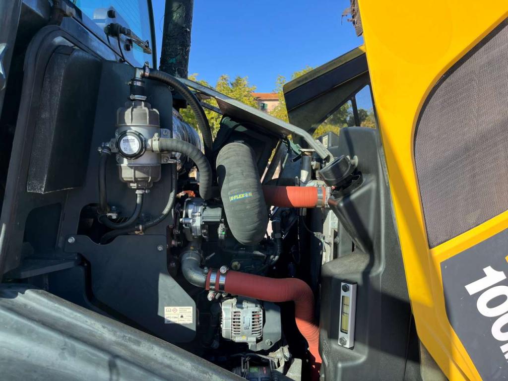 Komatsu WA100M-7 Foto 10