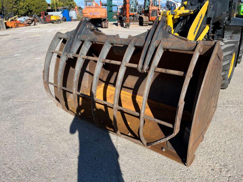 Komatsu WA100M-7 Foto 13