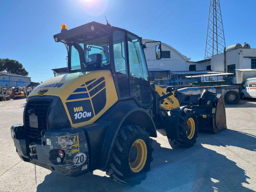 Komatsu WA100M-7 Foto 3