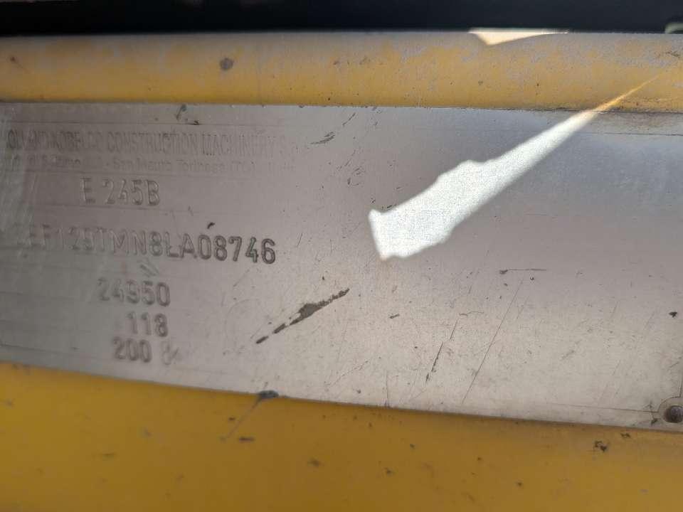 New Holland E245B Foto 9