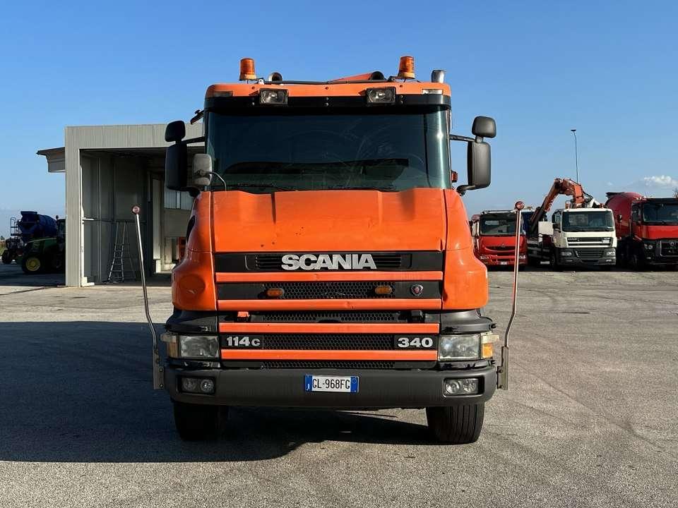 Scania T114 6x4  340CV Foto 18