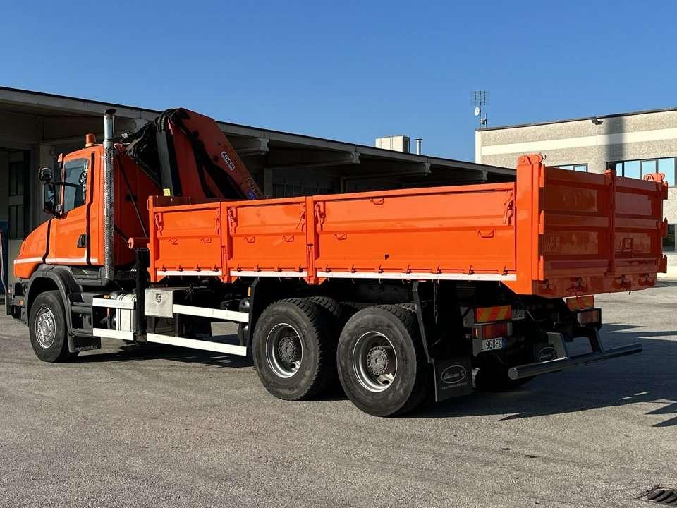 Scania T114 6x4  340CV Foto 3