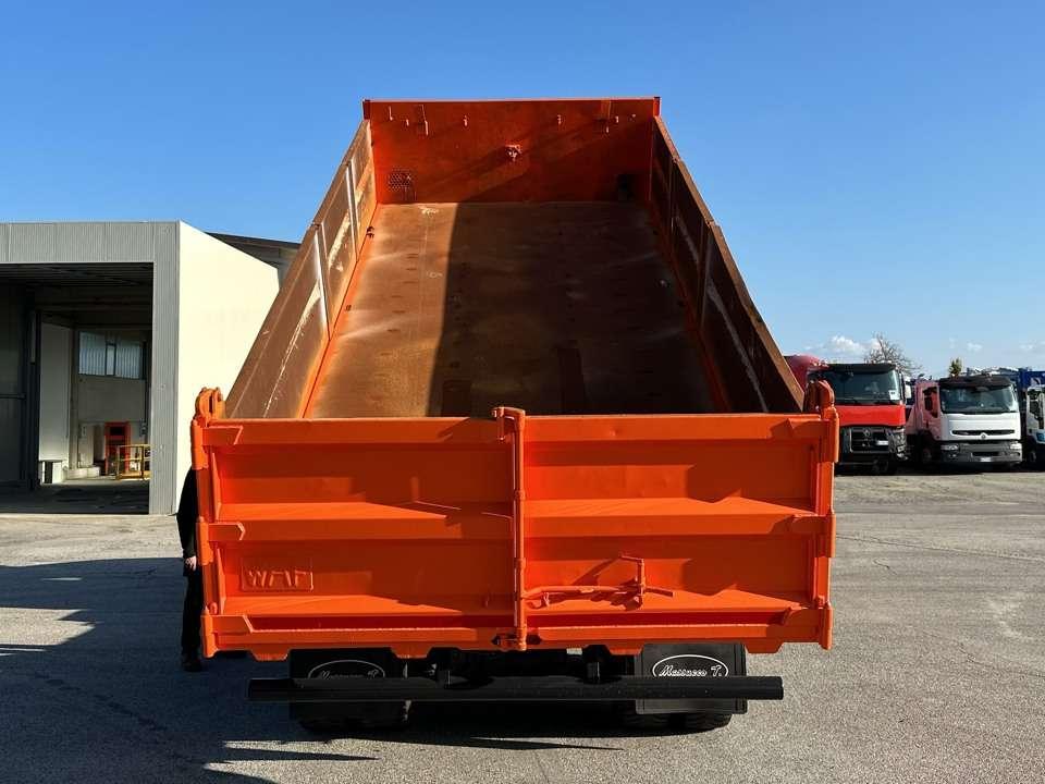 Scania T114 6x4  340CV Foto 7