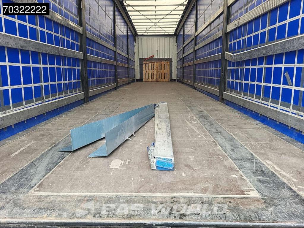 Krone SD Lift Axle Palletkist Anti Vandalism Sliding Roof Foto 10