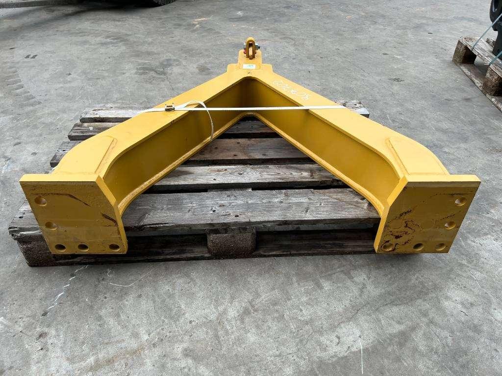 Caterpillar D6R / D6T Zugmaul / Trekhaak Foto 4