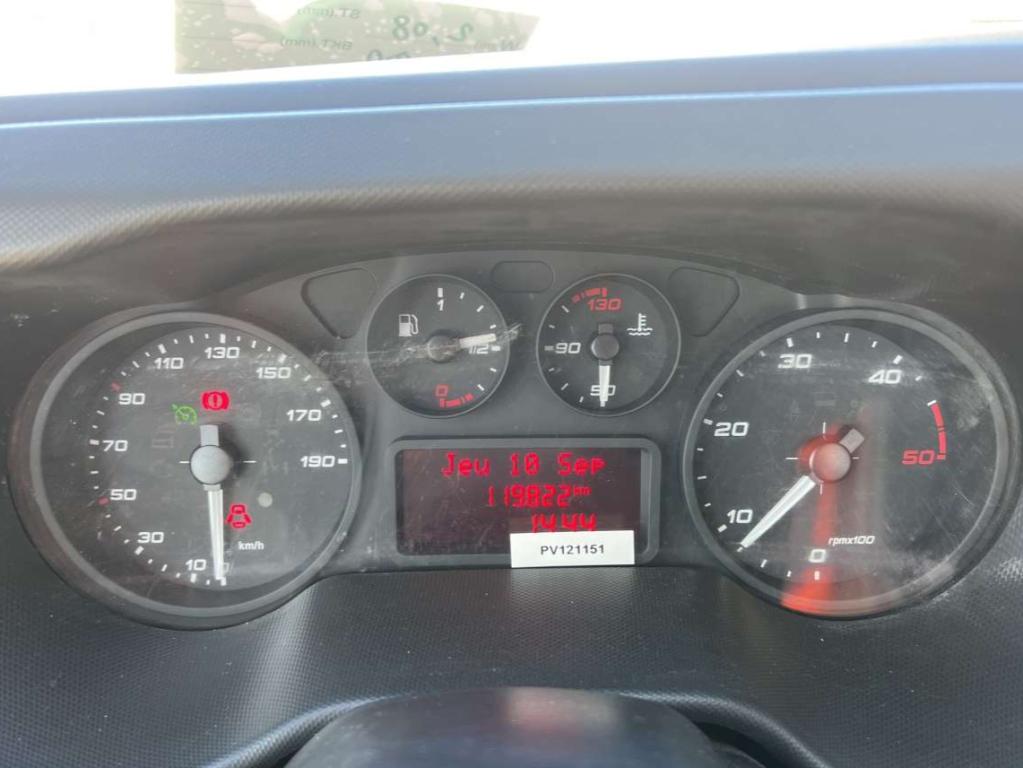 Iveco DAILY 35-140 Foto 3