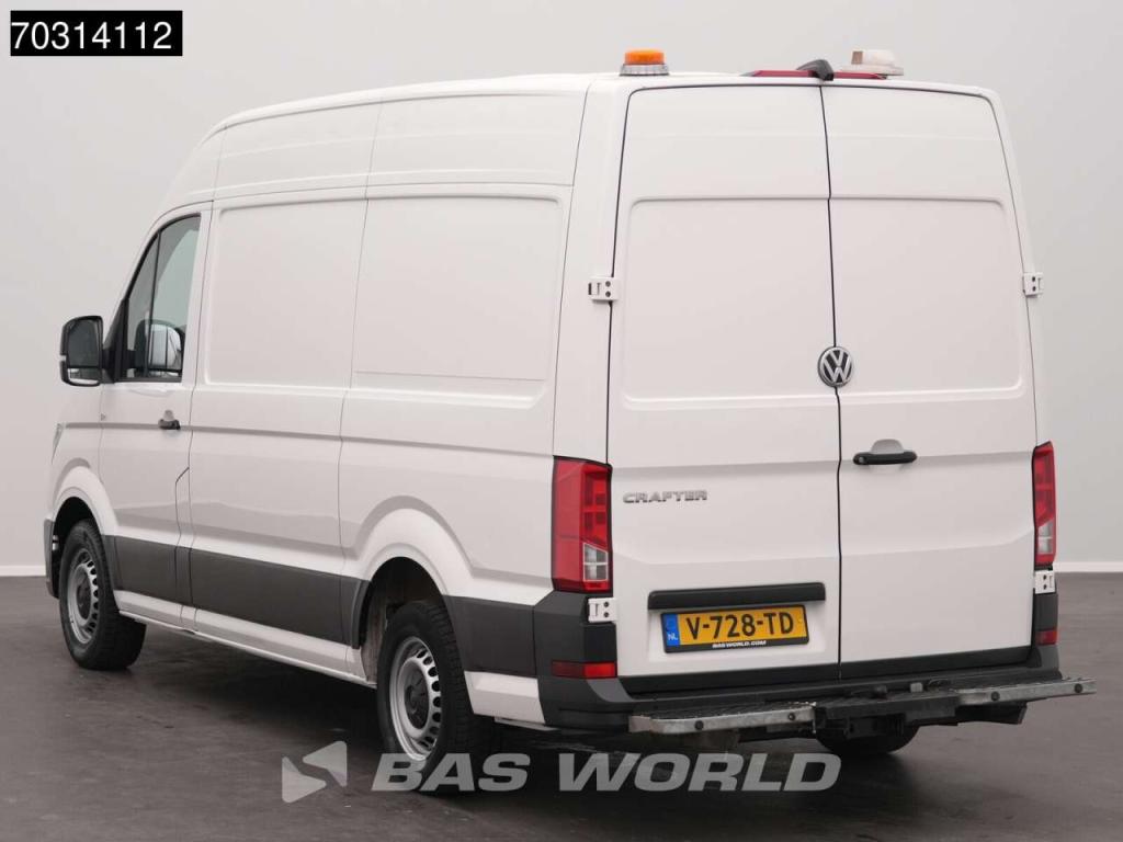 Volkswagen Crafter 140pk L3H3 Airco Cruise Camera Parkeersensoren Euro6 L2H2 Airco Cruise control Foto 2