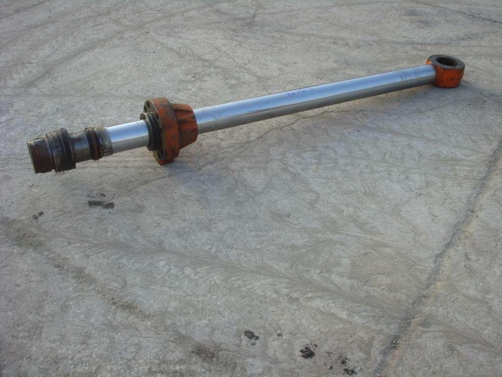Vástago de cilindro para ESCAVATORE FH330.3 Foto 3