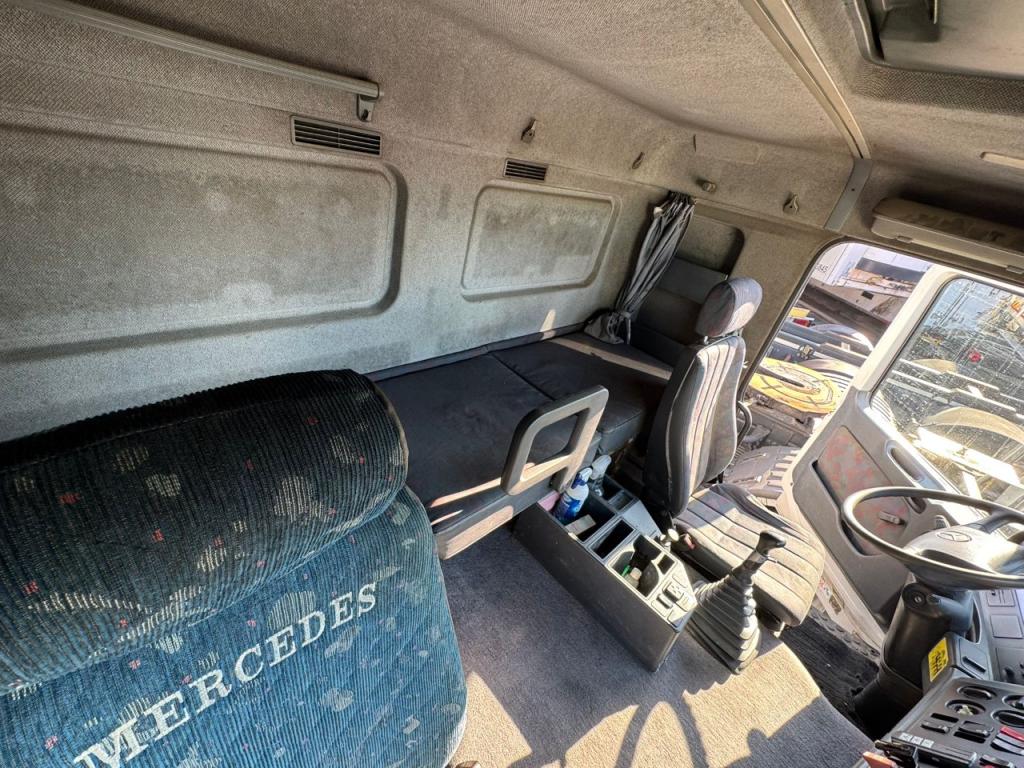Mercedes-Benz ACTROS 1831 Foto 15