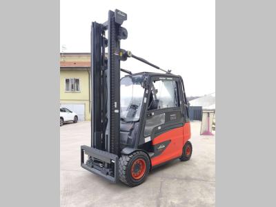 Linde E50HL-01/600 vendida por Uni.Trucks Srl