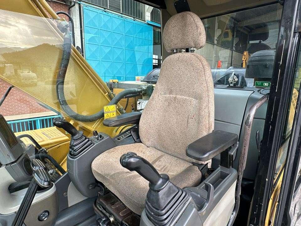 Caterpillar 323D Foto 16