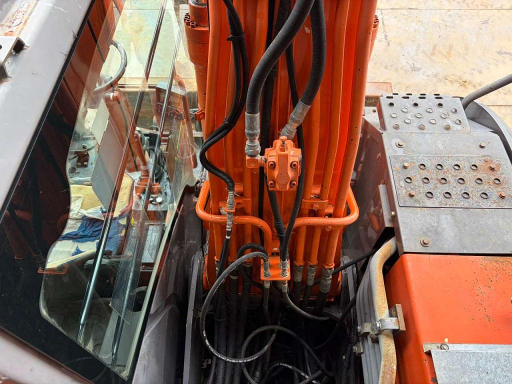 Hitachi ZX170W-3 Foto 25