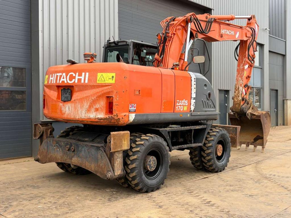Hitachi ZX170W-3 Foto 5