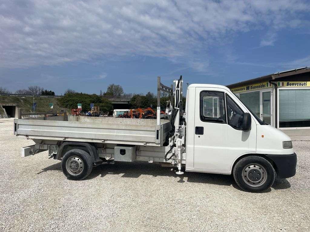 Iveco SANMARCO CON GRU Foto 7