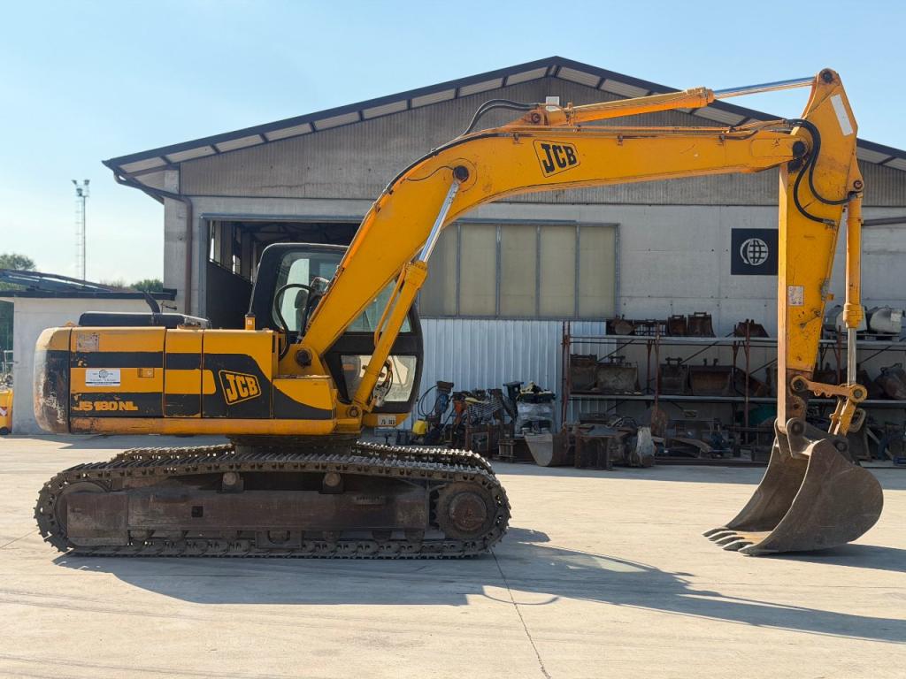 JCB JS180NL Foto 1