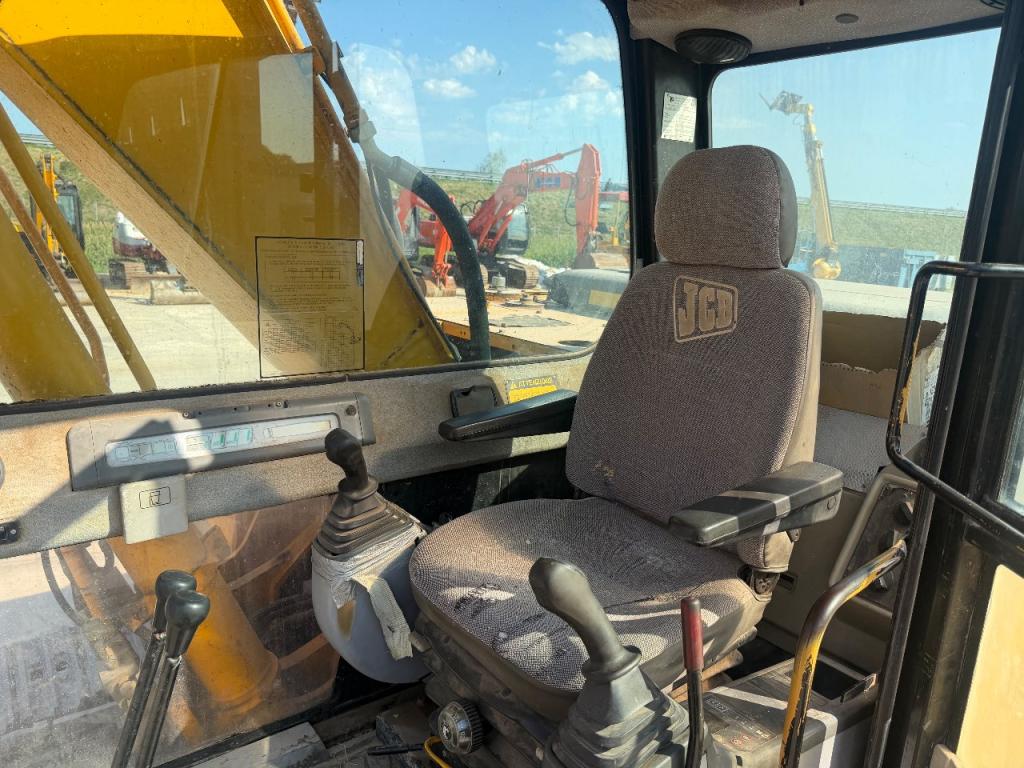 JCB JS180NL Foto 7