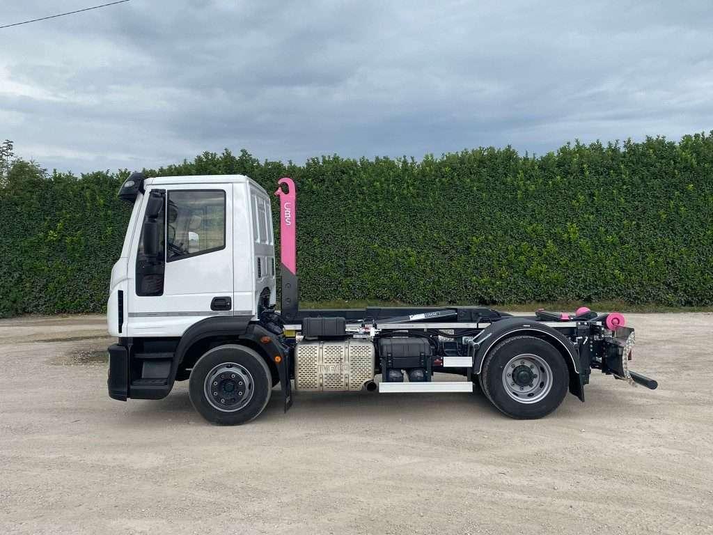 Iveco EUROCARGO 120E25 SCARRABILE Foto 8