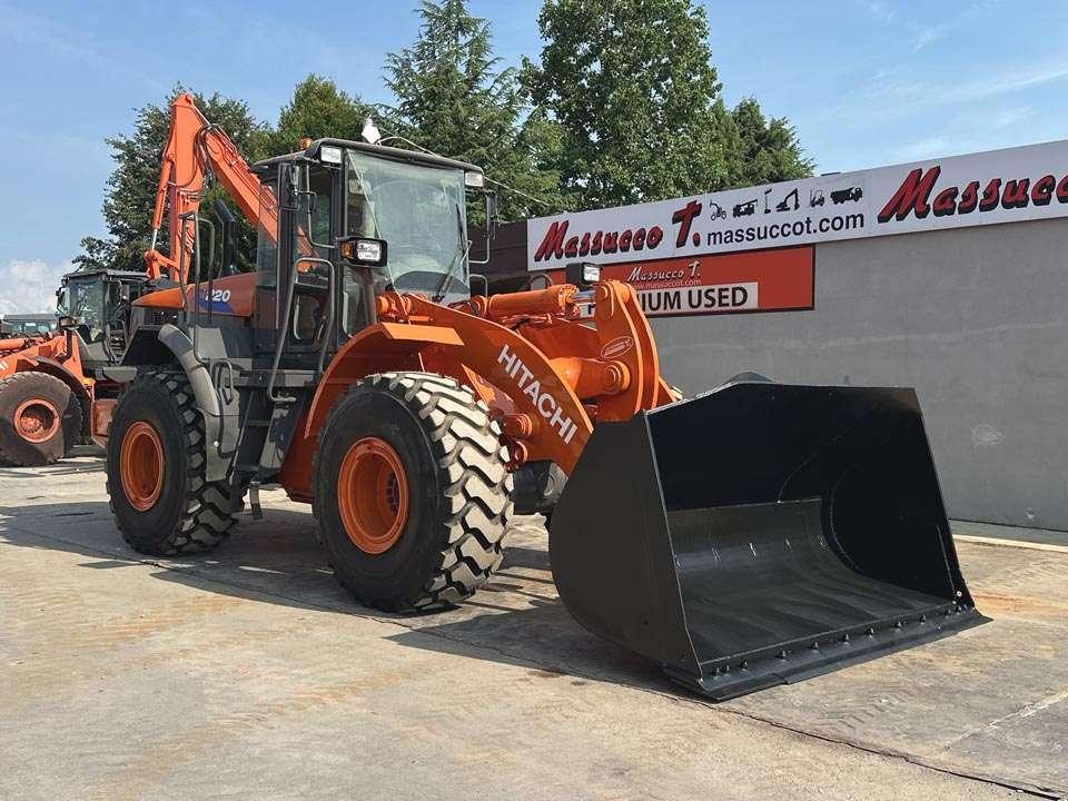 Hitachi ZW220 Foto 19