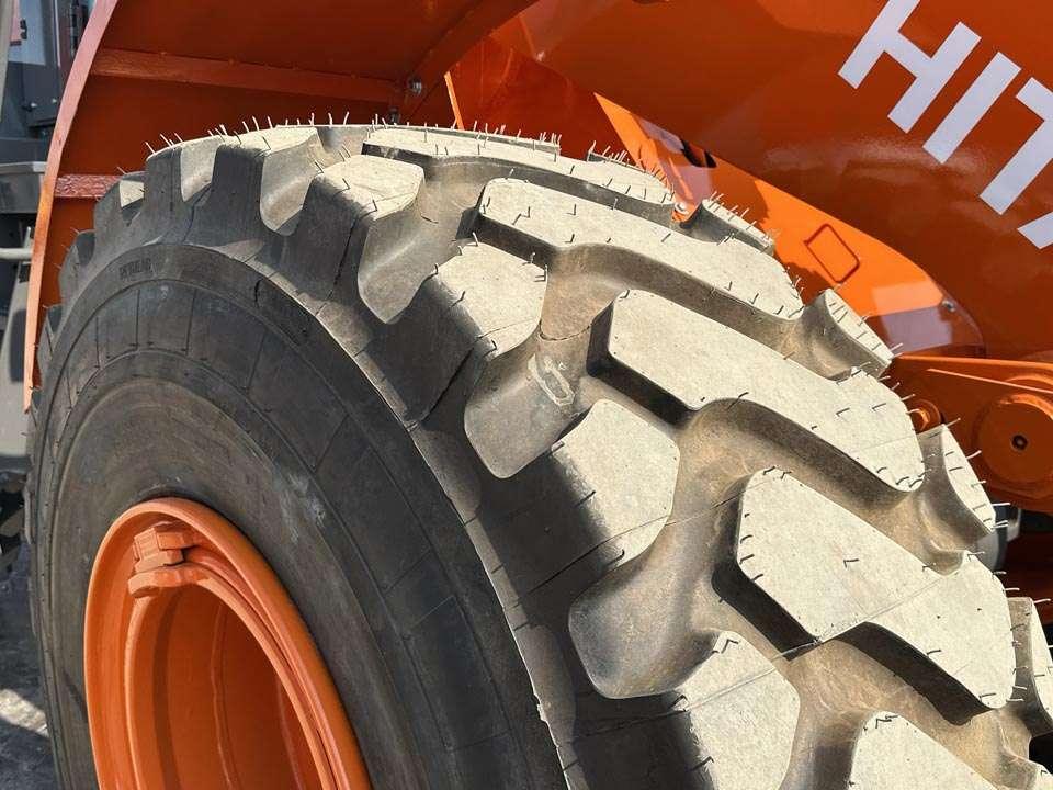 Hitachi ZW220 Foto 8
