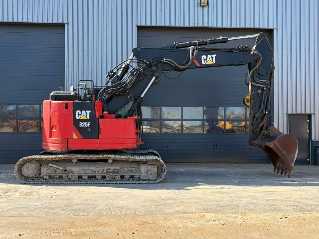 Caterpillar 325 F LCR Foto 6