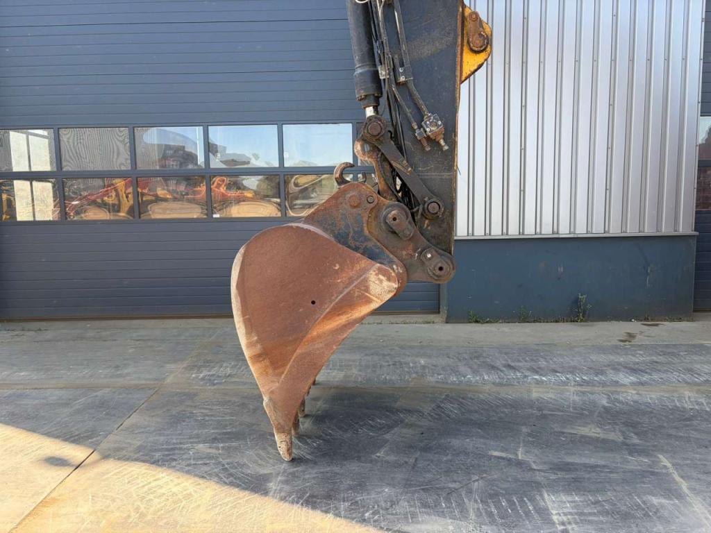 Caterpillar 325 F LCR Foto 9