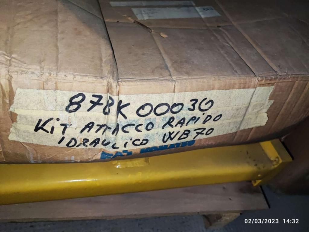 Komatsu Ricambi Vari Foto 6