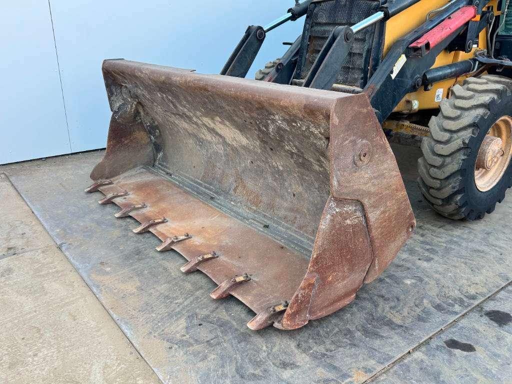 Caterpillar 432D - Telescopic Boom / Hammer Lines Foto 13