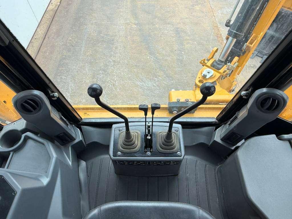 Caterpillar 424 - BRAND NEW / UNUSED / Airco Foto 11