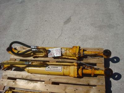 Pistón de rotación de la cuchara para Fiat Allis FL 4C vendida por OLM 90 Srl