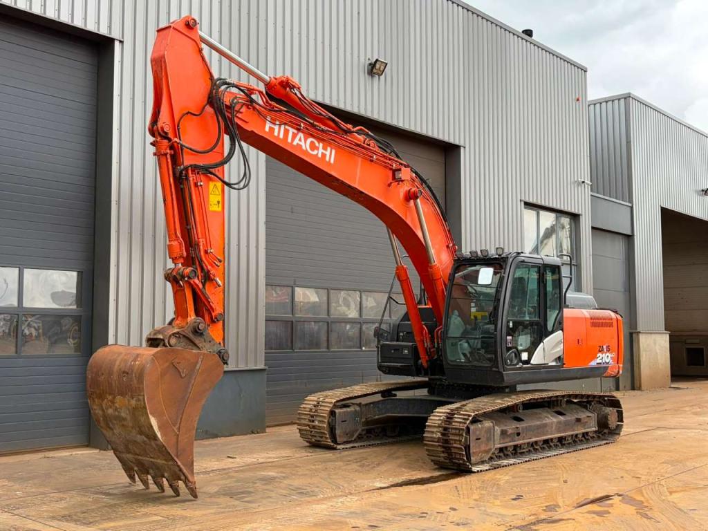 Hitachi ZX210LC-6 Foto 2