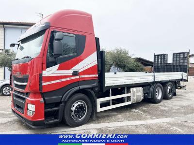 Iveco Stralis AS260S46FP vendida por Gorrieri Autocarri Srl