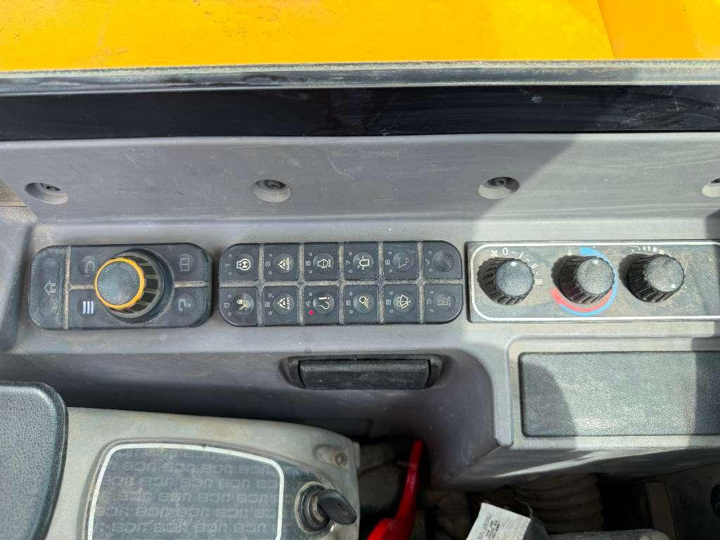 JCB 48Z-1 - Hammer Lines / Quick Coupler Foto 11