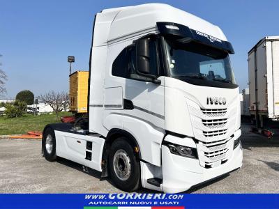 Iveco S-Way AS440S51TP vendida por Gorrieri Autocarri Srl
