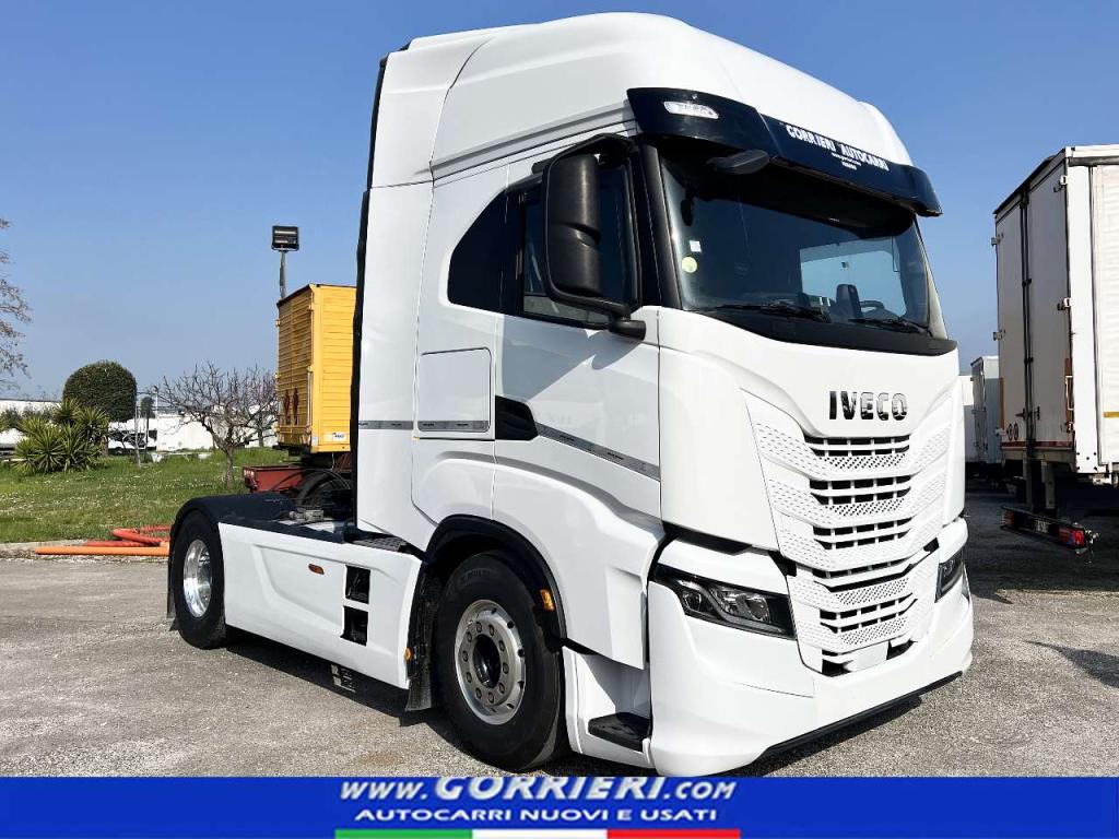 Iveco S-Way AS440S51TP Foto 1