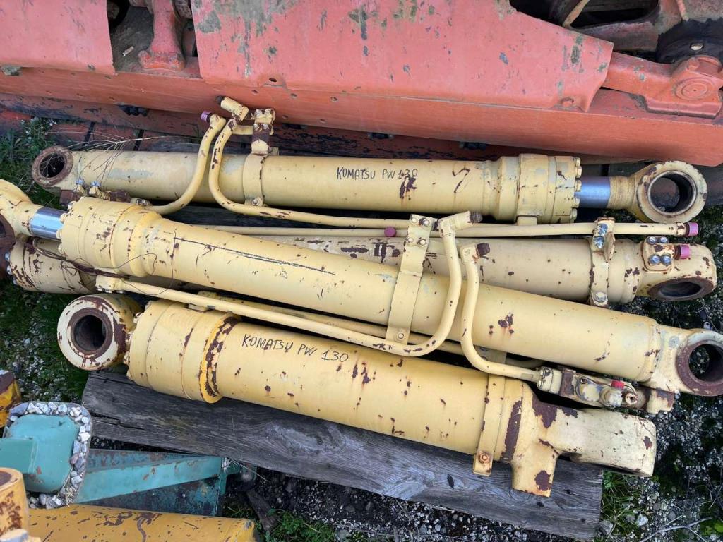 Pistón para Komatsu PW 130 Foto 1