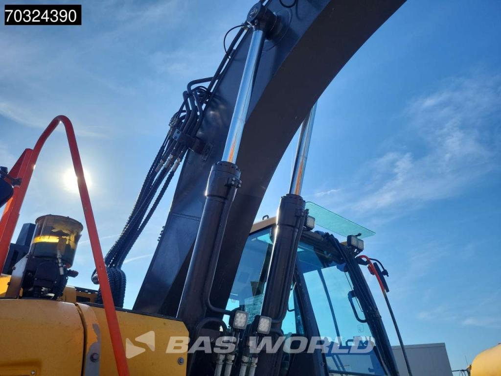 Volvo ECR235 E L Tiltrotator - Blade Foto 9