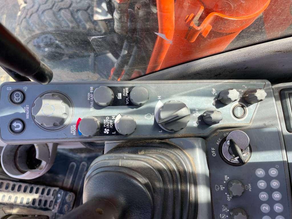 Hitachi ZX140W-6 - Blade / Triple Boom / Auto Greasing Foto 12
