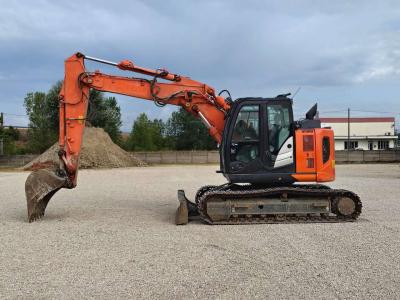 Hitachi ZX 135 US-6 T vendida por A. Cherubini & Figli Srl