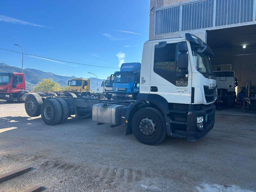 Iveco STRALIS HI-STREET 260S31 Foto 19