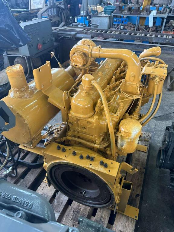 Komatsu S6D105 Foto 1