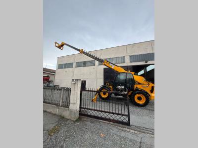 JCB 540-140 vendida por Arnus Srl