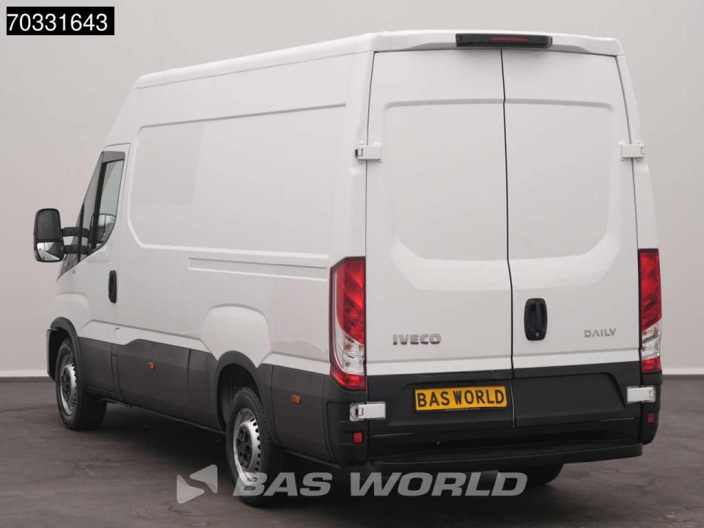 Iveco Daily 35S14 L2H2 Airco Cruise 3500kg trekgewicht 3520L Airco Cruise control Foto 6