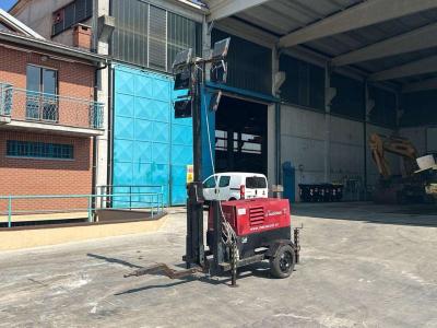 Milantractor TLTH8M6A-10 vendida por Massucco T. Srl
