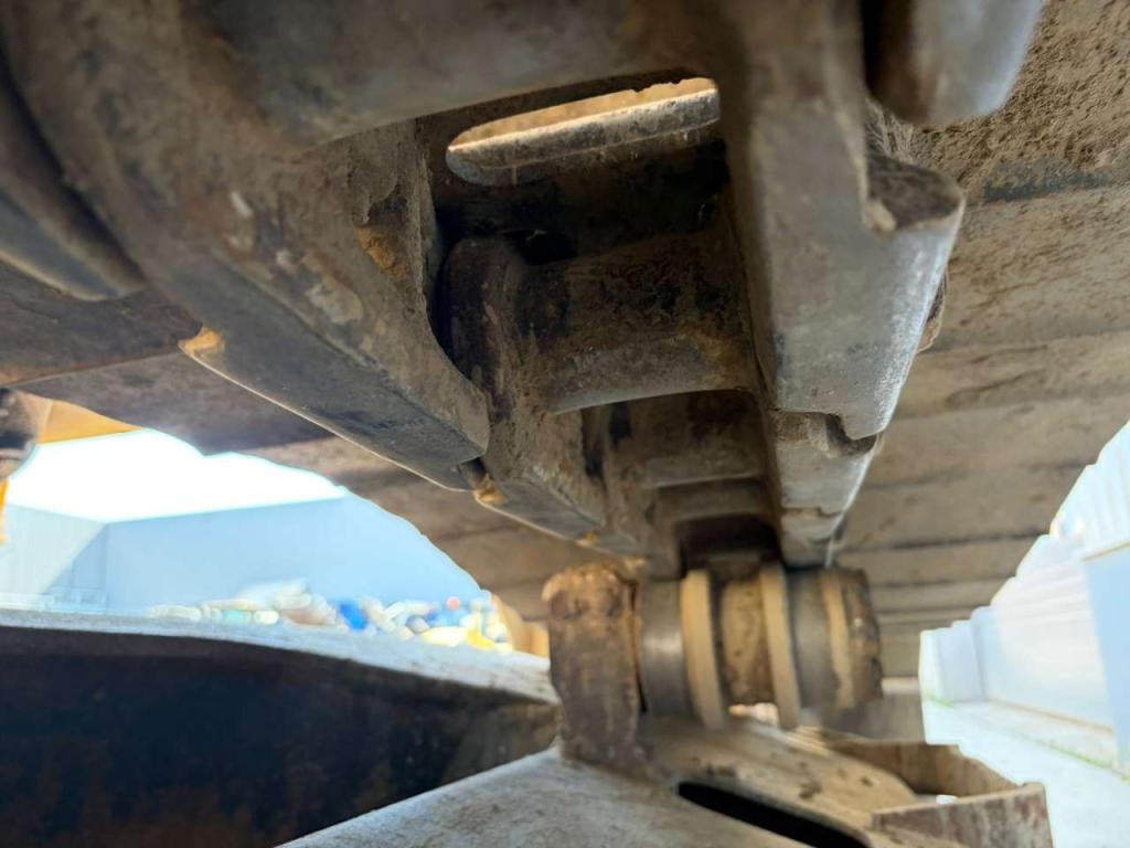 Komatsu PC228USLC-8 Foto 17