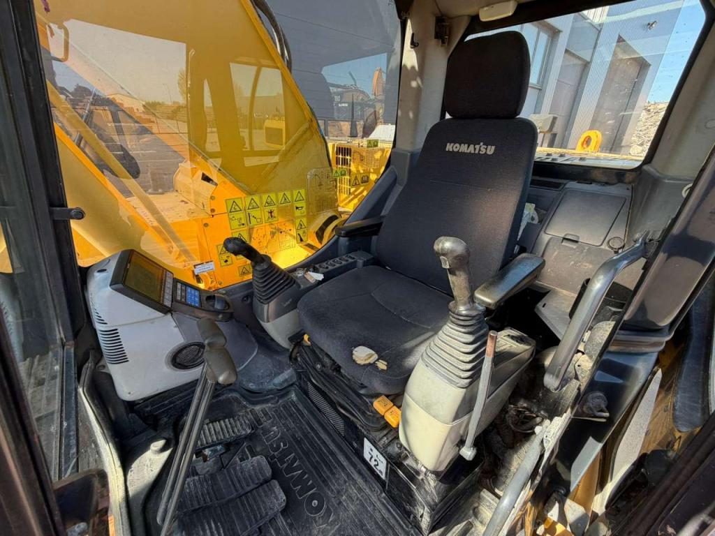 Komatsu PC228USLC-8 Foto 20