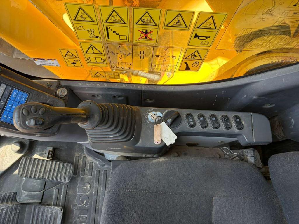 Komatsu PC228USLC-8 Foto 24