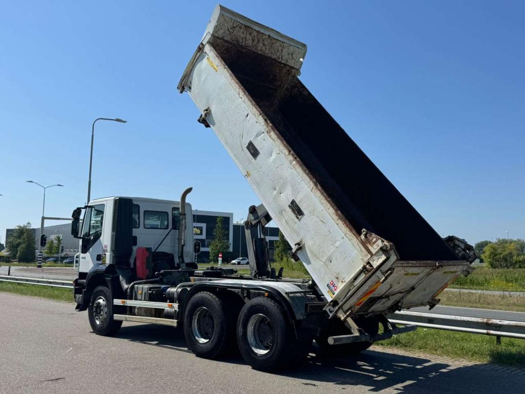 Iveco Trakker 410 6x4 Kipper Foto 11